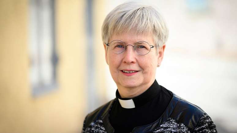 Grenholm considera que igreja influenciou sociedade sueca em luta por igualdade de gênero