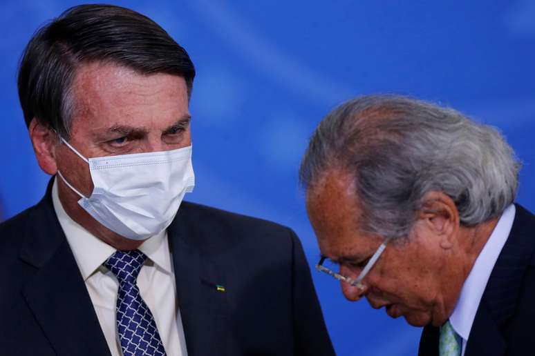 Bolsonaro e Guedes participam de cerimônia no Palácio do Planalto
19/08/2020
REUTERS/Adriano Machado