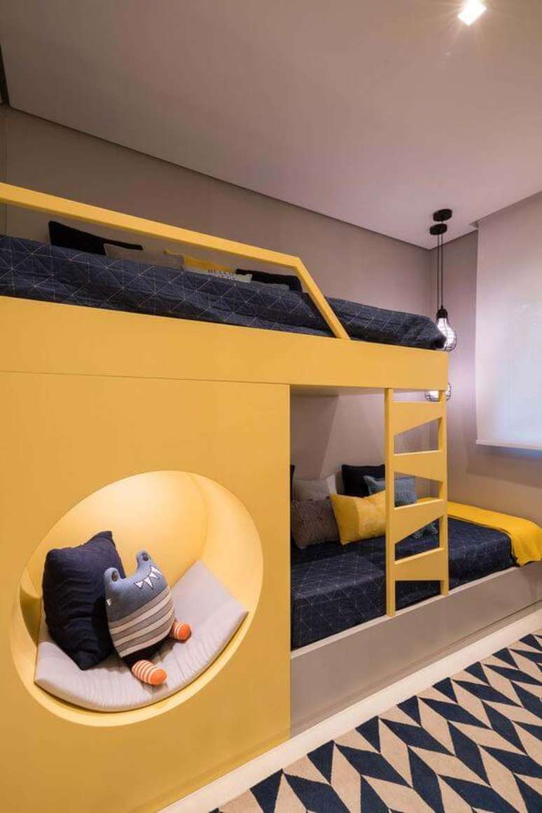 37. Decora&ccedil;&atilde;o de quarto com beliche planejada &ndash; Via: KL Fotografia de Interiores