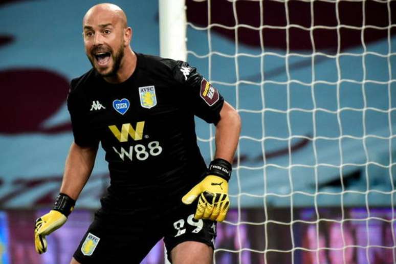 Pepe Reina é o novo goleiro da Lazio