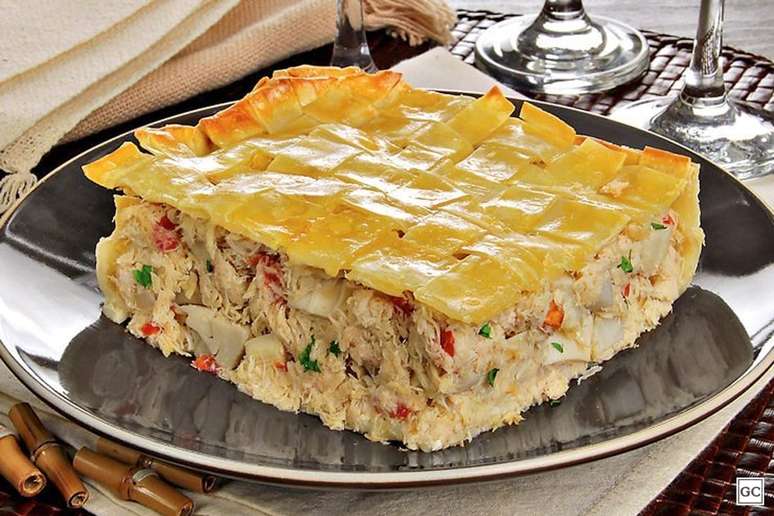 Guia da Cozinha - 9 receitas de torta de palmito perfeitas para o jantar em família