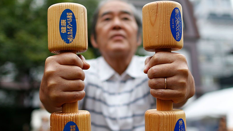 A queda nos níveis de exercícios entre os idosos é particularmente preocupante no Japão