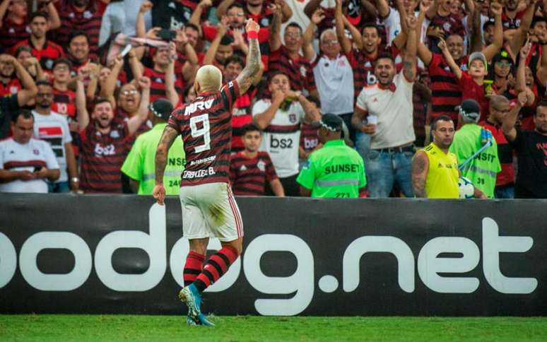 Ex-Flamengo, Pará comenta sobre reencontro com o clube carioca