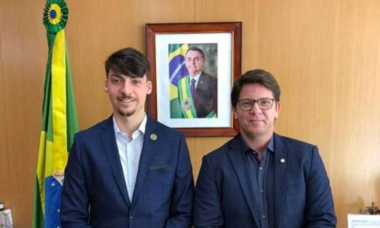 Mario Frias recebeu uma visita de Jair Renan Bolsonaro