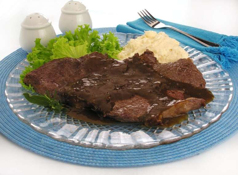 Guia da Cozinha - Alcatra com molho: 9 sabores incríveis para provar no almoço