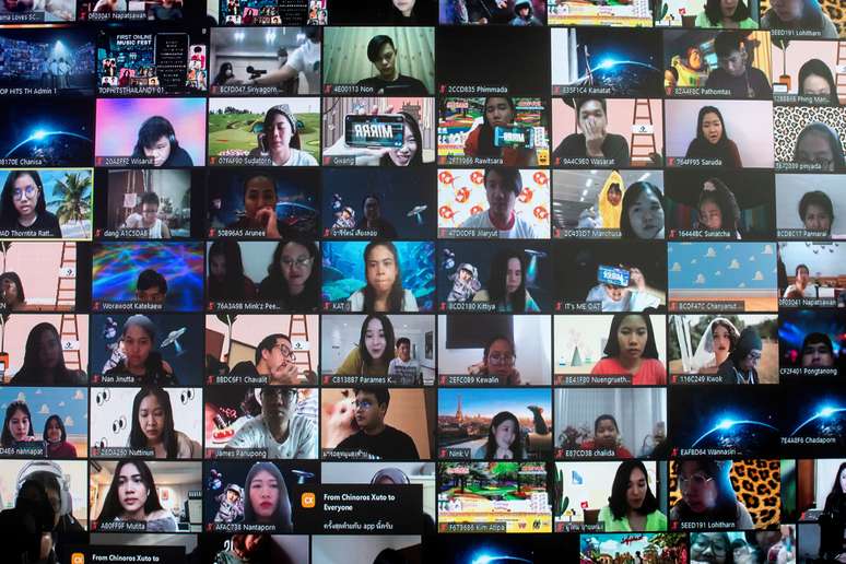 Imagem de videoconferência por meio do aplicativo Zoom application. 7/6/2020. REUTERS/Athit Perawongmetha