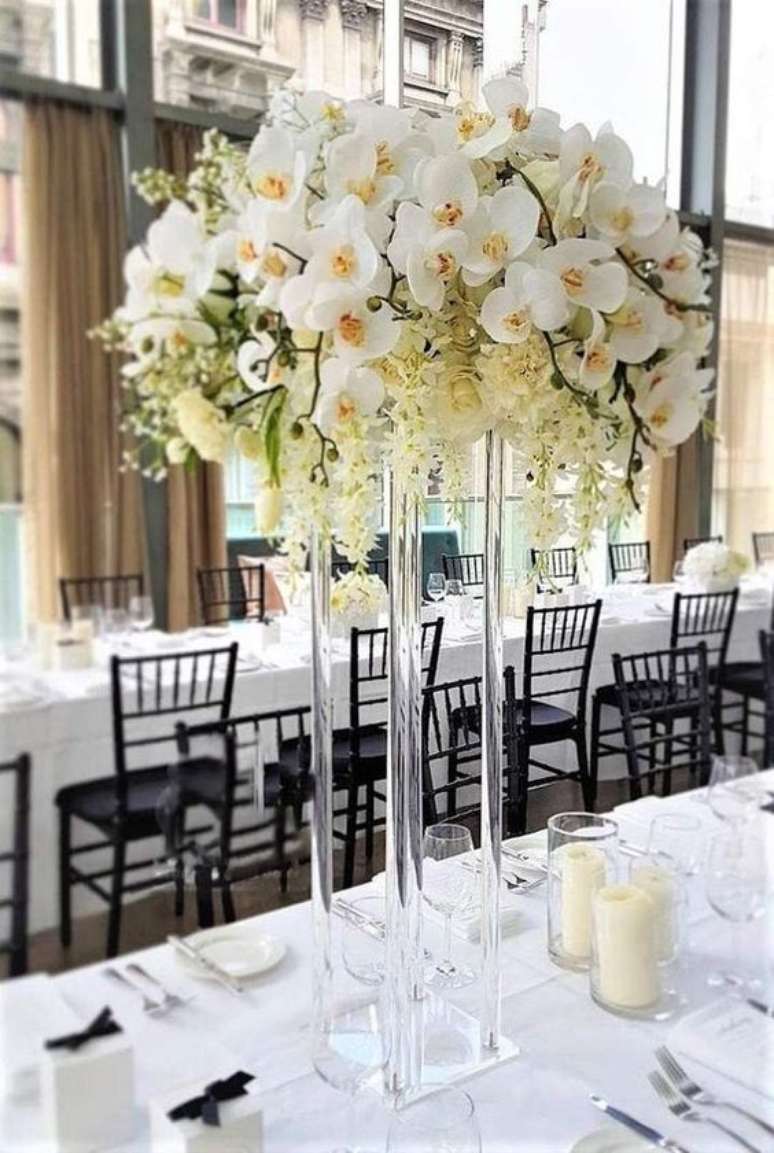 16. Orquídea branca na decoração de casamento elegante – via: Pinterest