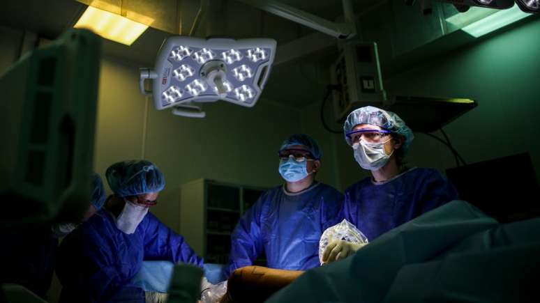 'Na medicina privada, o risco de que um paciente tenha excesso de medicamentos, tratamentoa e cirurgias &eacute; maior, porque o que est&aacute; em jogo s&atilde;o os honor&aacute;rios m&eacute;dicos'