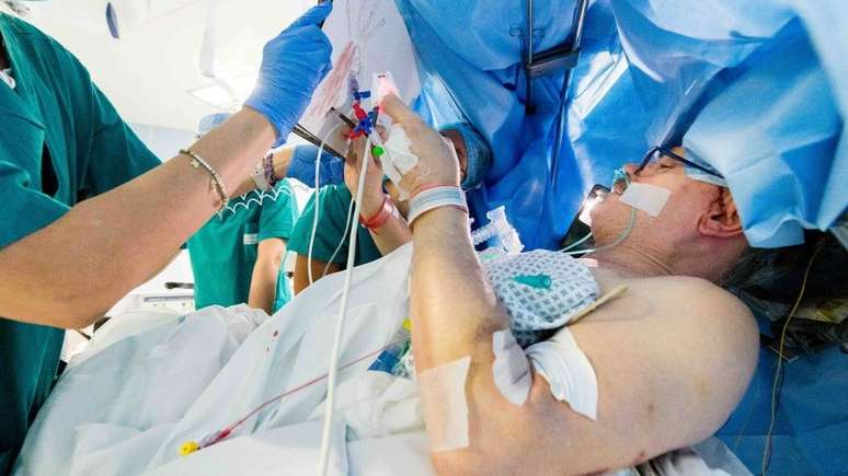 Para Sitges-Serra, &eacute; preciso avaliar se vale a pena manter com vida os pacientes com c&acirc;ncer incur&aacute;vel