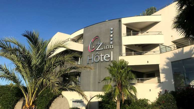 Dois funcionários testaram positivo neste hotel