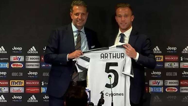 Arthur vestirá a camisa 5 da Juventus