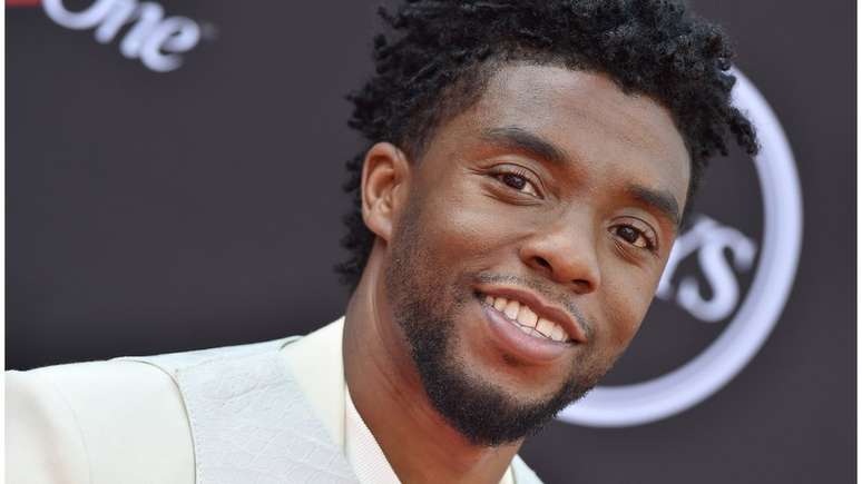 Chadwick Boseman disse que recebeu sinais assustadores de que faria o papel do rei T'Challa