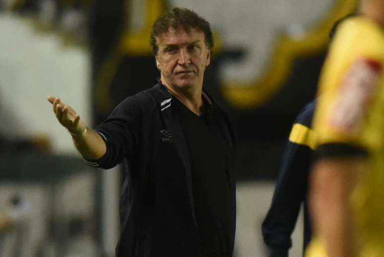 Cuca voltou a criticar a arbitragem, após empate contra o Vasco (Foto: Ivan Storti/Santos FC)