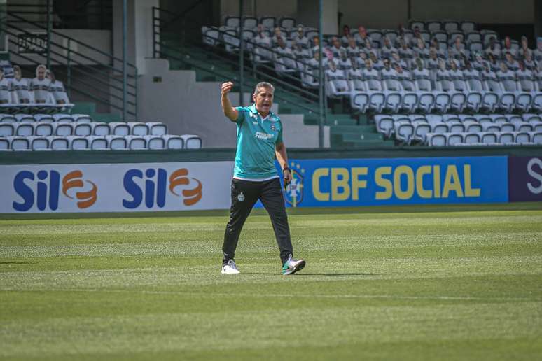 Jorginho, técnico do Coritiba.