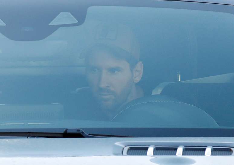 Lionel Messi chegou com 1h30 de antecedência ao treino do Barcelona