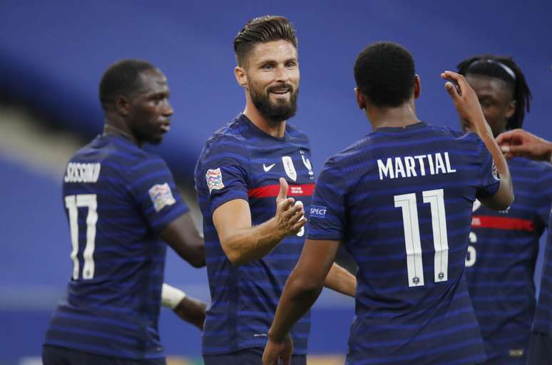 Jogadores da Sele&ccedil;&atilde;o da Fran&ccedil;a comemoram na vit&oacute;ria sobre a Cro&aacute;cia, na Liga das Na&ccedil;&otilde;es, no Stade de France. 8/9/2020 REUTERS/Charles Platiau