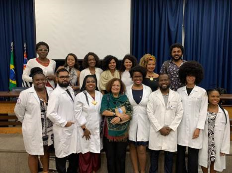 M&eacute;dicos e m&eacute;dicas negras fundaram o Instututo Luiza Mahin, criado para reunir profissionais de todo o pa&iacute;s e desenvolver projetos para reduzir a desigualdade racial na medicina