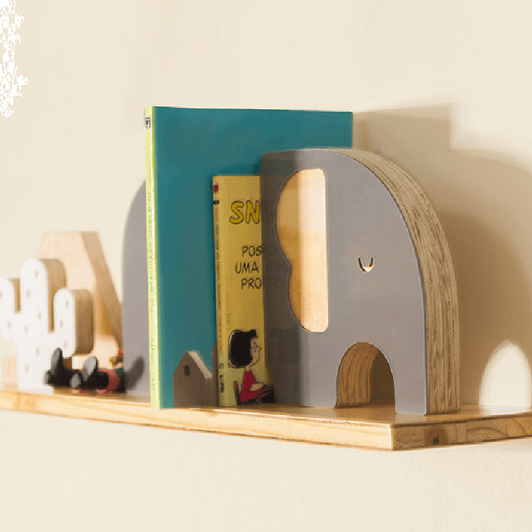 18. Aparador de livros infantil com desenho de elefante. Fonte: Pinterest