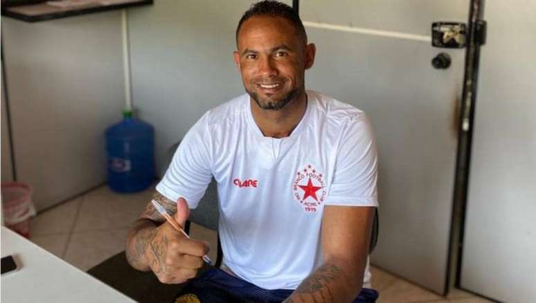 Bruno, goleiro do Rio Branco-AC