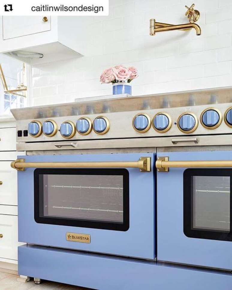 25. Fog&atilde;o retr&ocirc; azul &ndash; Via: Blue Star Cooking