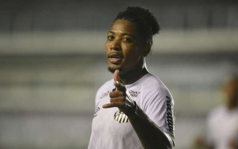 Marinho foi o autor do segundo e terceiro gol santista contra o Galo (Foto: Twitter/Santos)