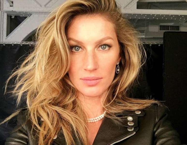 Gisele Bündchen vai lançar livro de memórias em outubro