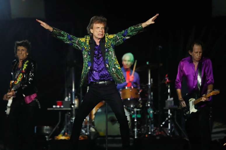 Mick Jagger, dos Rolling Stones, se apresenta junto com membros da banda no Rose Bowl Stadium, em Pasadena, California
22/08/2019
REUTERS/Mario Anzuoni