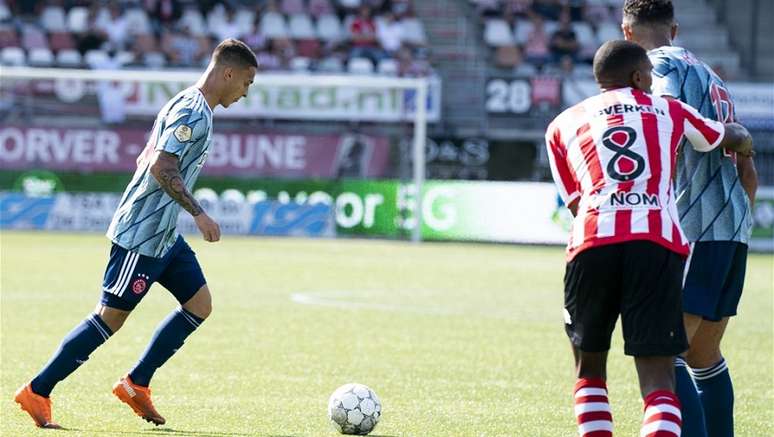 Antony começou bem a sua trajetória no Ajax