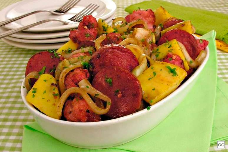 Guia da Cozinha - Dia da Cacha&ccedil;a: 9 receitas feitas com a bebida para experimentar