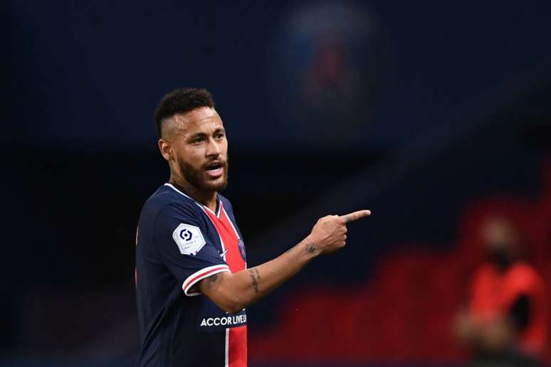 Neymar disse ter sido chamado de "macaco" por zagueiro do Olympique de Marselha (Foto: Franck Fife / AFP)