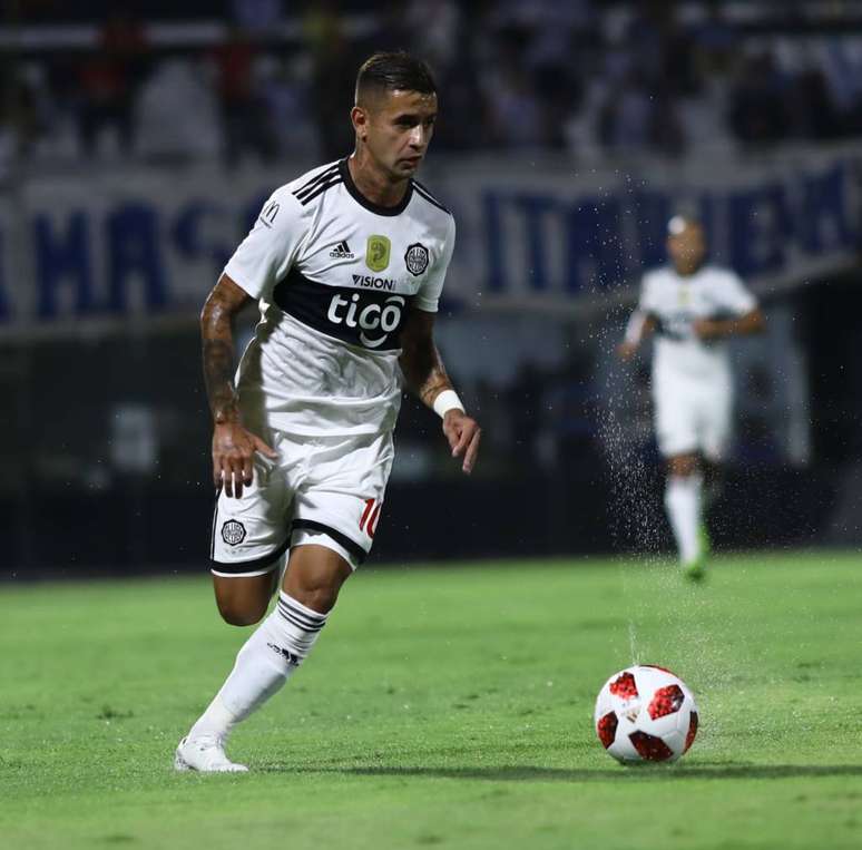 Derlis González, ex-Santos (Foto: Divulgação/Olimpia)