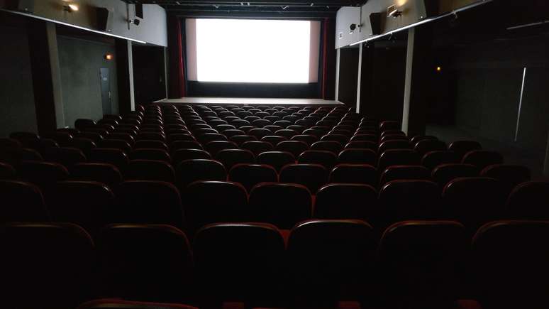 Prefeitura do Rio autoriza reabertura de teatros e cinemas