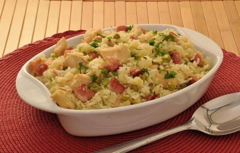 Guia da Cozinha - 7 maneiras de fazer frango na pressão para um almoço rápido