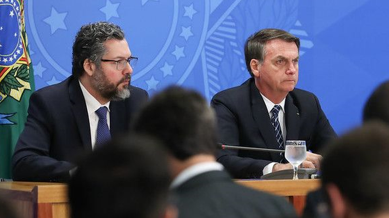 O chanceler Ernesto Araújo convenceu o presidente Bolsonaro, mesmo com divergências no Planalto, a renovar isenção de tarifa para importação do etanol americano