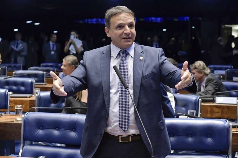 O senador Márcio Bittar, relator do Orçamento de 2021.