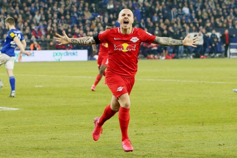 Angeliño ampliou o empréstimo com o RB Leipzig até o fim da temporada (Foto: Divulgação/Site oficial do RB Leipzig)