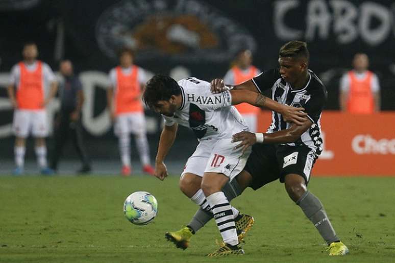 Carlos Rentería em ação contra o Vasco (Foto: Vítor Silva/Botafogo)