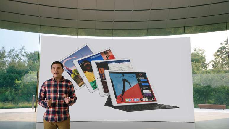 O portfólio de tablets da Apple também ganhou mais duas novidades: a 8ª geração do iPad e o novo iPad Air