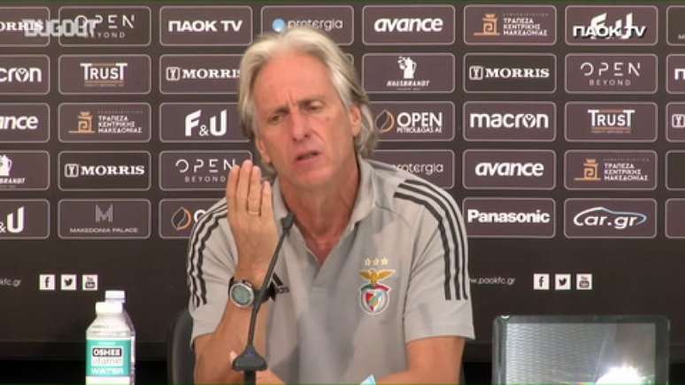 Jorge Jesus já foi eliminado da primeira competição da temporada com o Benfica (Reprodução / Dugout)