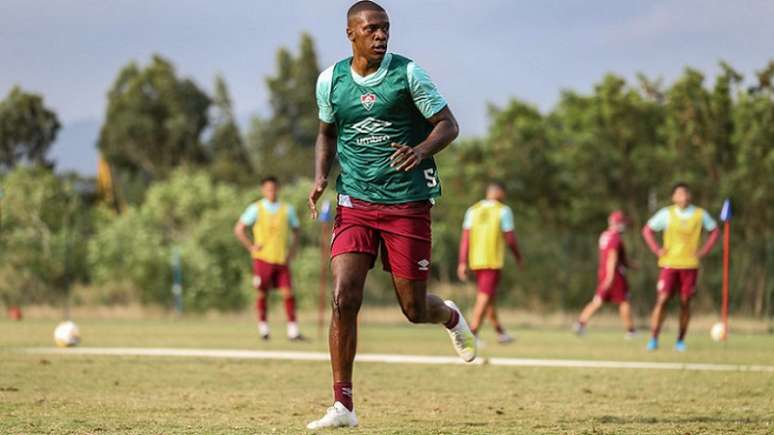 Frazan retornou aos treinamentos com o elenco principal (Foto: Lucas Merçon/Fluminense FC)