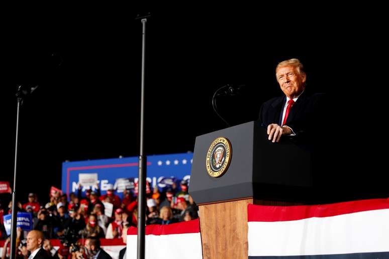 Presidente dos EUA, Donald Trump, durante evento de campanha em Mosinee, no Wisconsin
17/09/2020
REUTERS/Tom Brenner