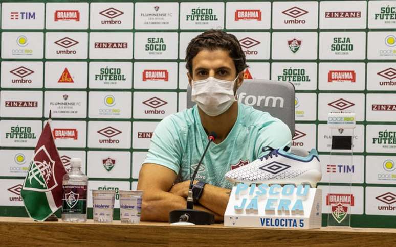 Hudson, durante entrevista coletiva no CT Carlos Castilho (Foto: LUCAS MERÇON / FLUMINENSE F.C.)