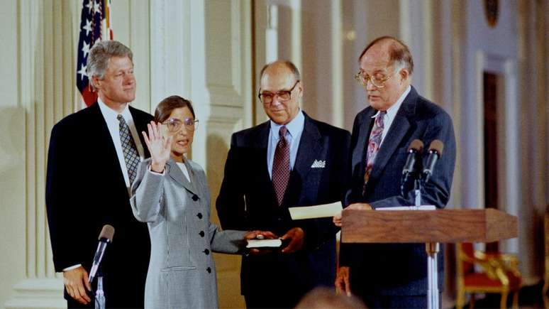 Clinton, então presidente dos EUA, a nomeou para a Suprema Corte em 1993
