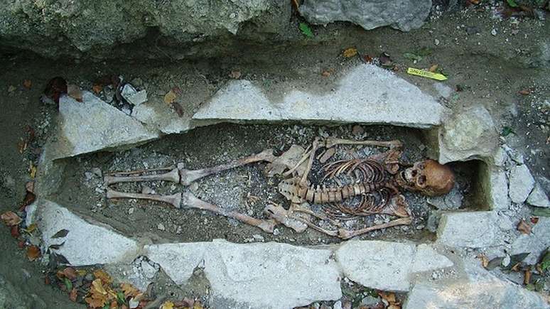 Foram realizadas an&aacute;lises gen&eacute;ticas em mais de 400 esqueletos Viking