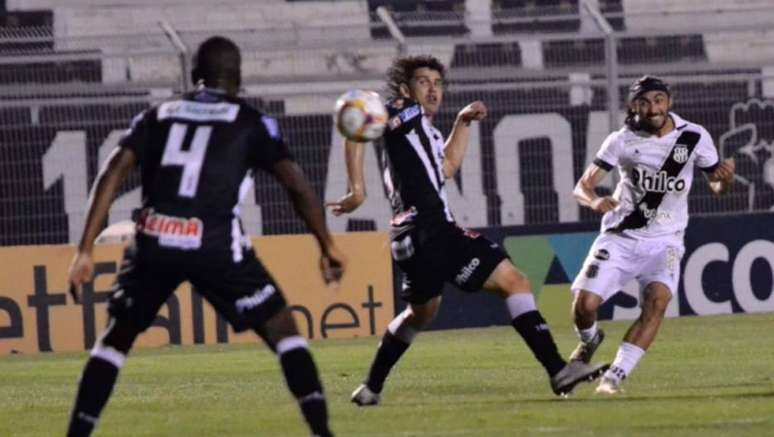 Apodi fez o gol da Ponte Preta no empate com o Operário-PR