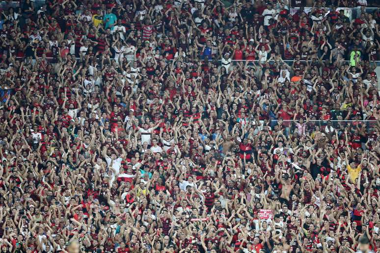 Torcedores do Flamengo lotam o Maracanã em jogo contra o Ceará pelo Campeonato Brasileiro do ano passado
27/11/2019
REUTERS/Sergio Moraes