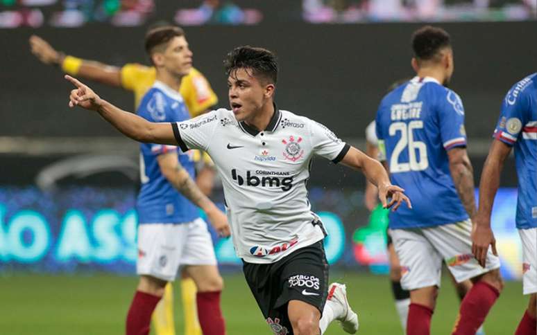 Volante Roni em partida contra o Bahia, na última quarta-feira (16), pelo Campeonato Brasileiro (Crédito:Rodrigo Coca/Corinthians)