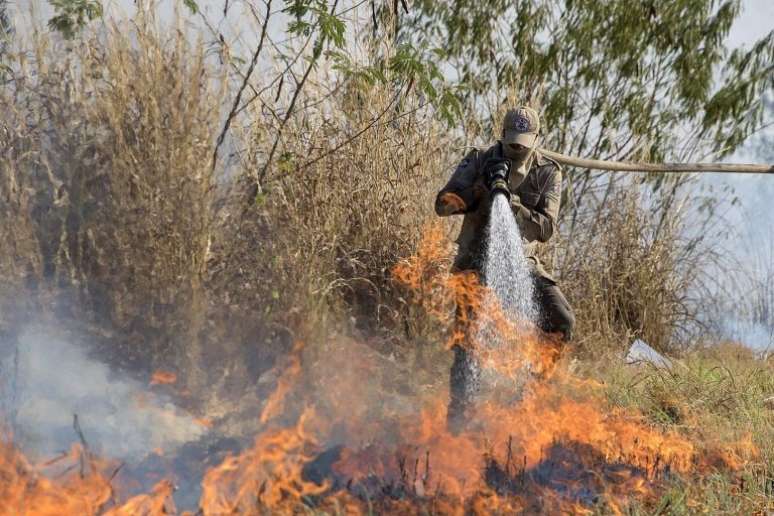 Fogo no Pantanal; Bolsonaro deve discursar afirmando que queimadas são processos naturais