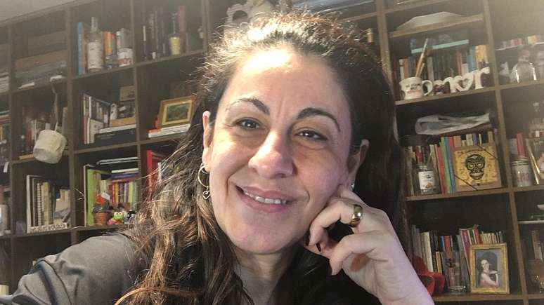 Ana Carbone: "Fico chateada porque n&atilde;o percebo cheiros como os da minha filha, um perfume, ou n&atilde;o sei se pode haver um vazamento de g&aacute;s".