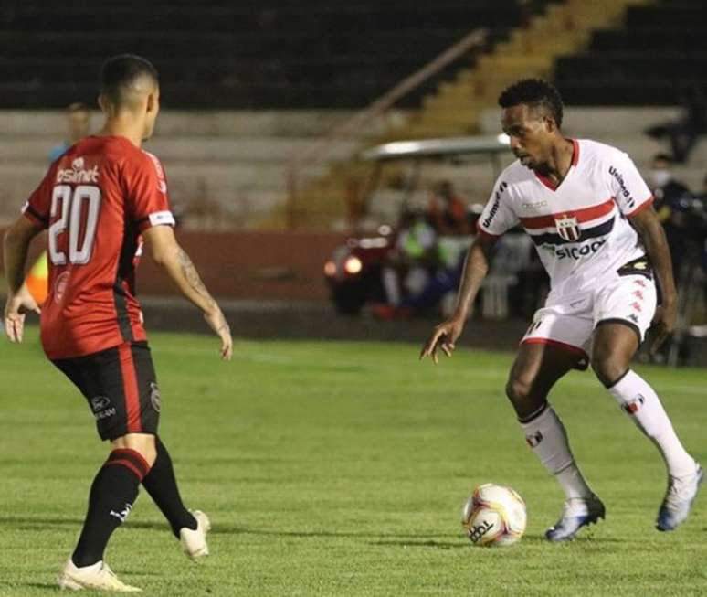 Botafogo vence Brasil de Pelotas e é campeão da Série B